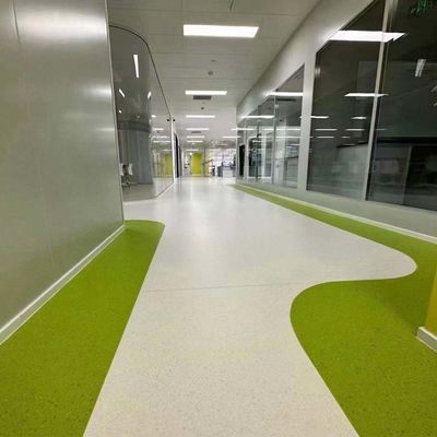 comprare Pavimenti in PVC per ambienti puliti antistatici, e pavimenti in vinile omogenei per ospedali online manufacture